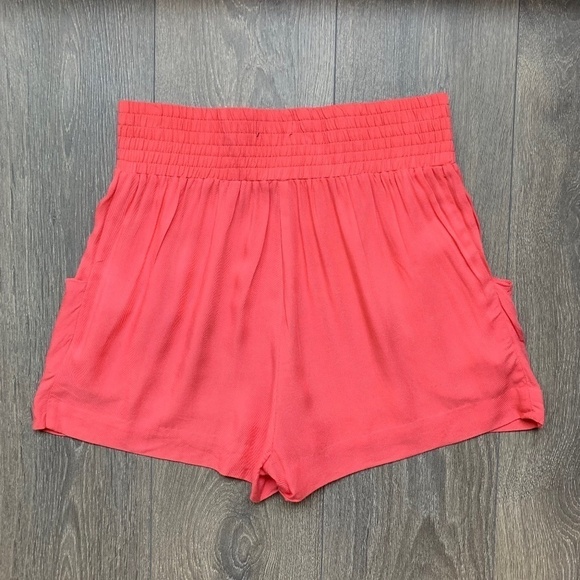 Aritzia Talula Shorts High Rise Waist elastic waistband Coral Pink Flowy Small - Picture 13 of 16